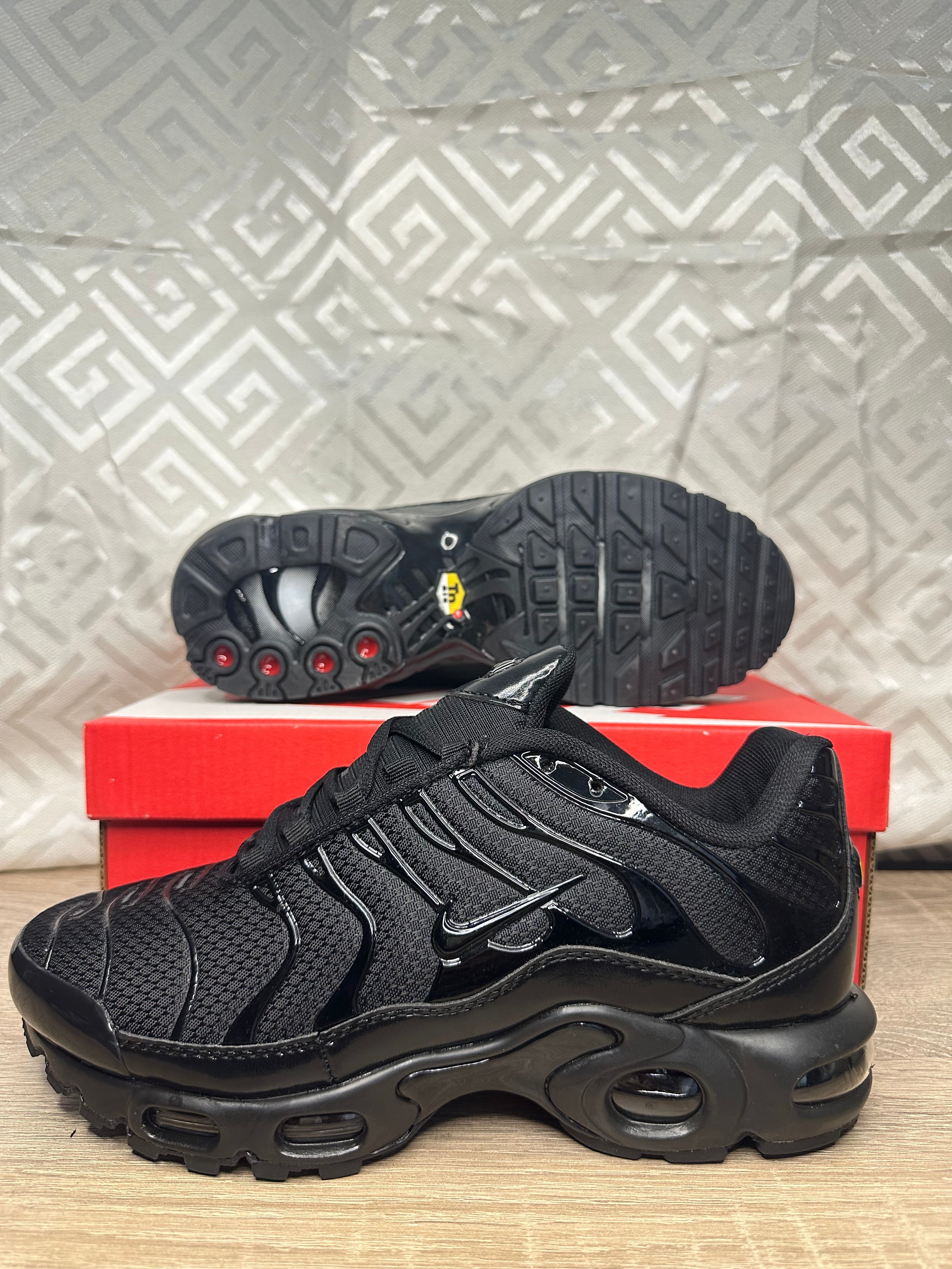 Nike TN ALL BLACK TangerShop nike-tn-all-black-tangershop